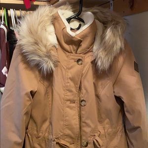 Beautiful women’s Hollister parka!
